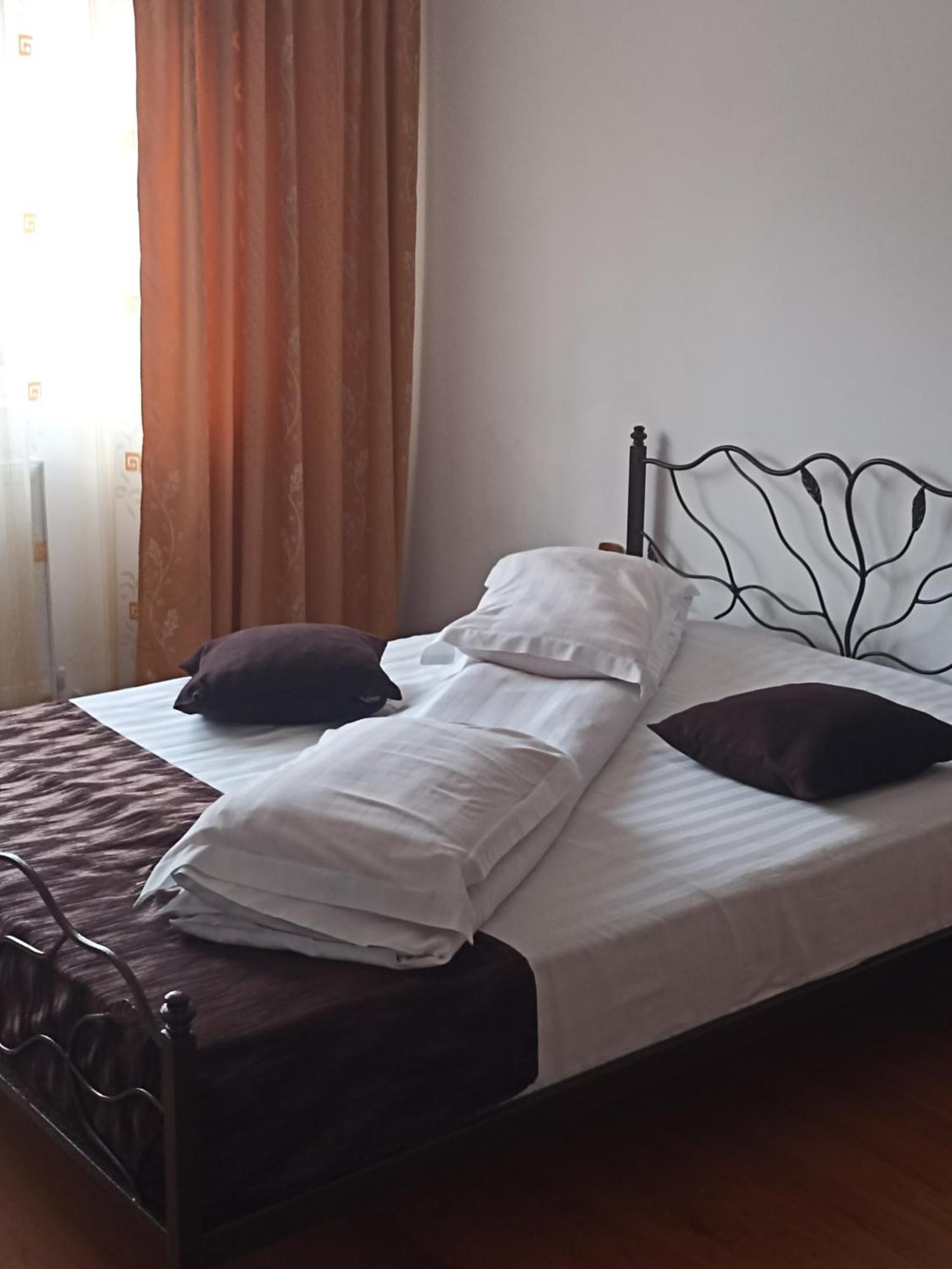 Popasul Drumețului Transfăgărășan Hotel Curtea de Argeş Exterior foto